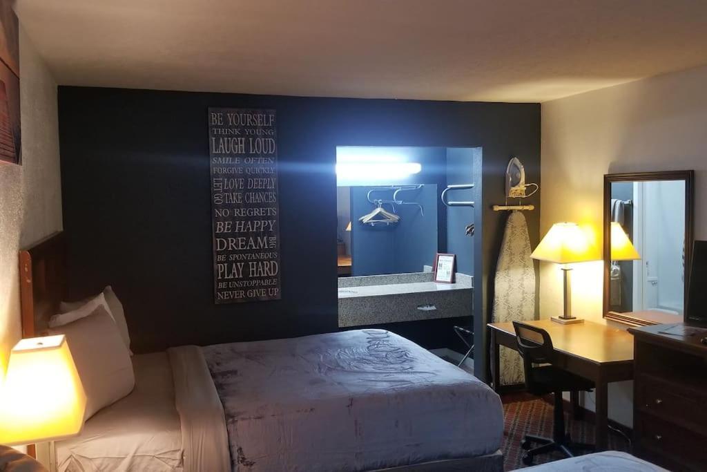 Osu King Bed Hotel Room 109 Wi-Fi Booking Stillwater Ngoại thất bức ảnh